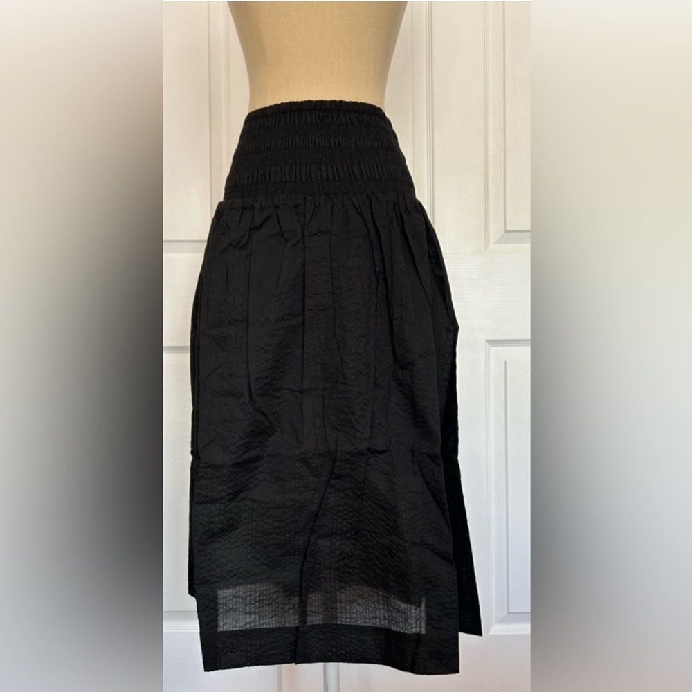 AYR AYR The Triple Threat Skirt Black Crinkle
Size XS